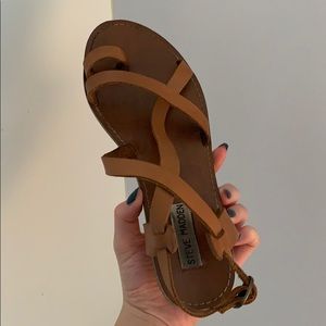 STEVE MADDEN TAN STRAPPY SANDALS